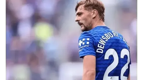 费莱尼与伟浚双响，深圳队与山东泰山2-2握手言和