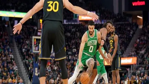 国足遭遇日沙澳三连败，连续六强赛连败无亮点