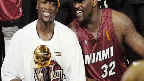 “巴塞罗那以3-0完胜奥萨苏纳，西甲连胜势头扩大至8场”